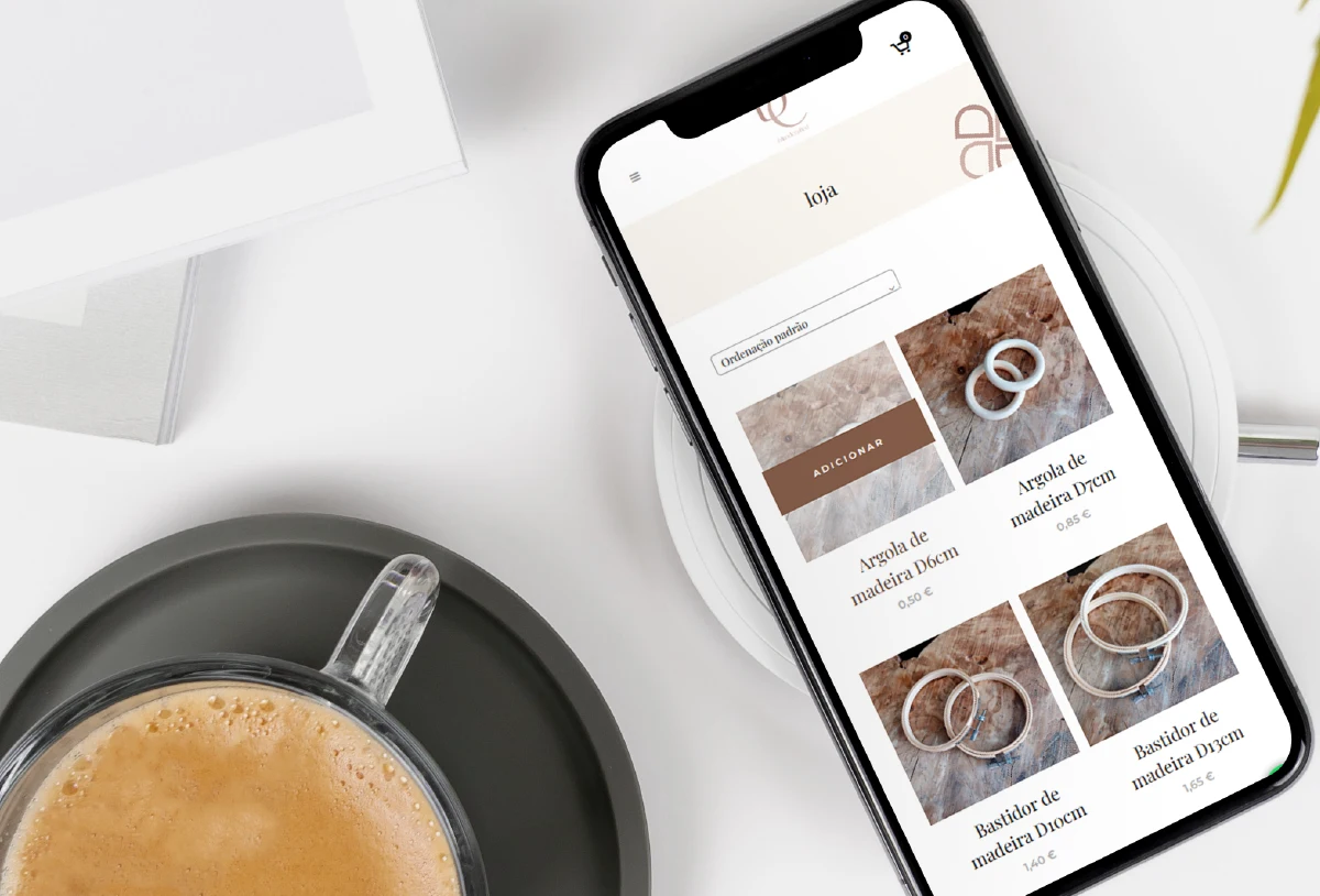 DC - HANDCRAFTED Design de loja online e-commerce de moda urbana Roupaderua por UNNE Design.