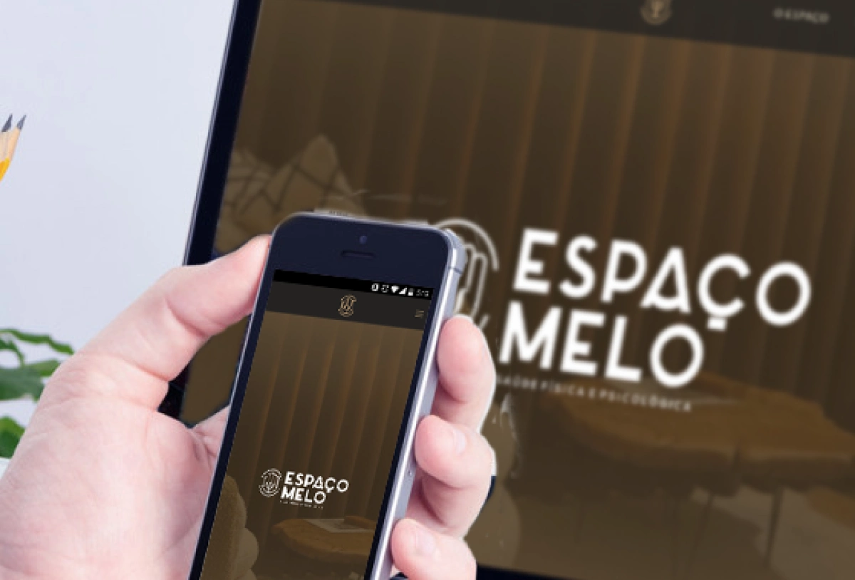 ESPAÇO MELO Design de loja online e-commerce de moda urbana Roupaderua por UNNE Design.